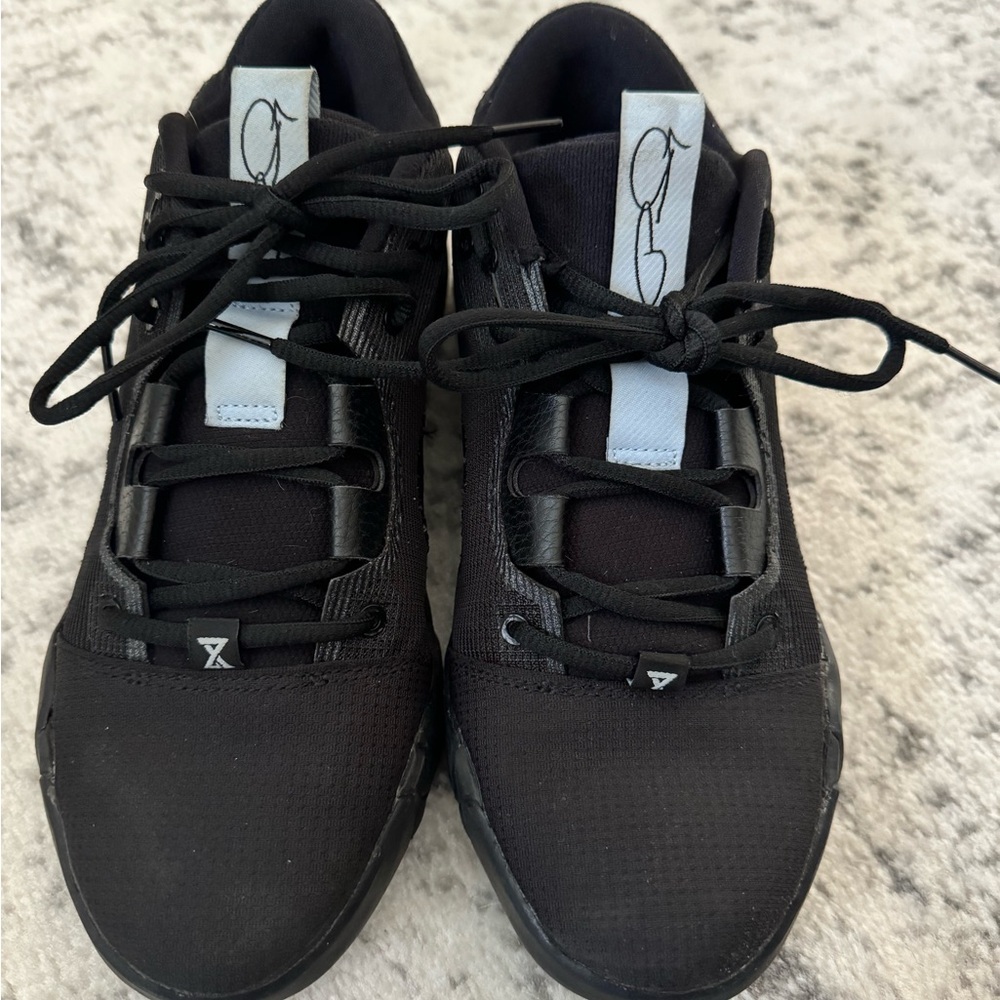 Nike basketball shoes size 8US/41EUR